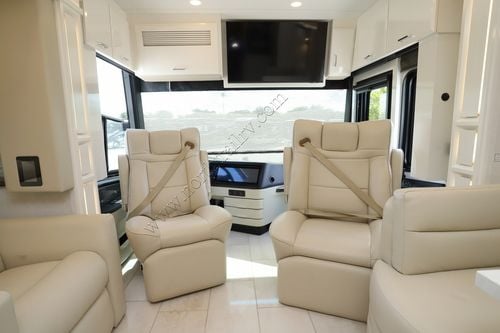 2027 Newmar Mountain Aire 3825