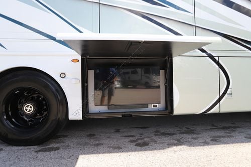 2027 Newmar Mountain Aire 3825