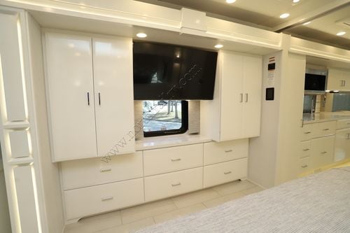 2027 Newmar Mountain Aire 3825