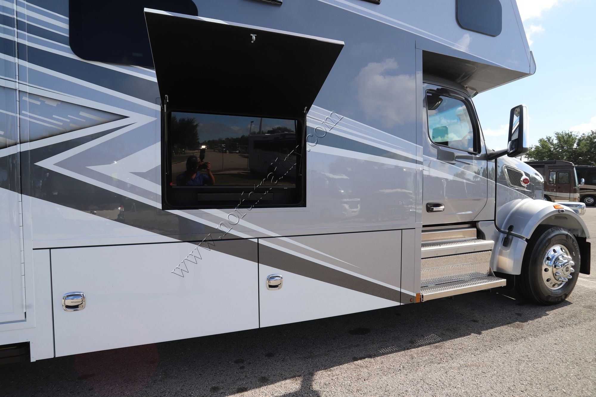 New 2026 Renegade Rv Classic 45CBF Super C  For Sale