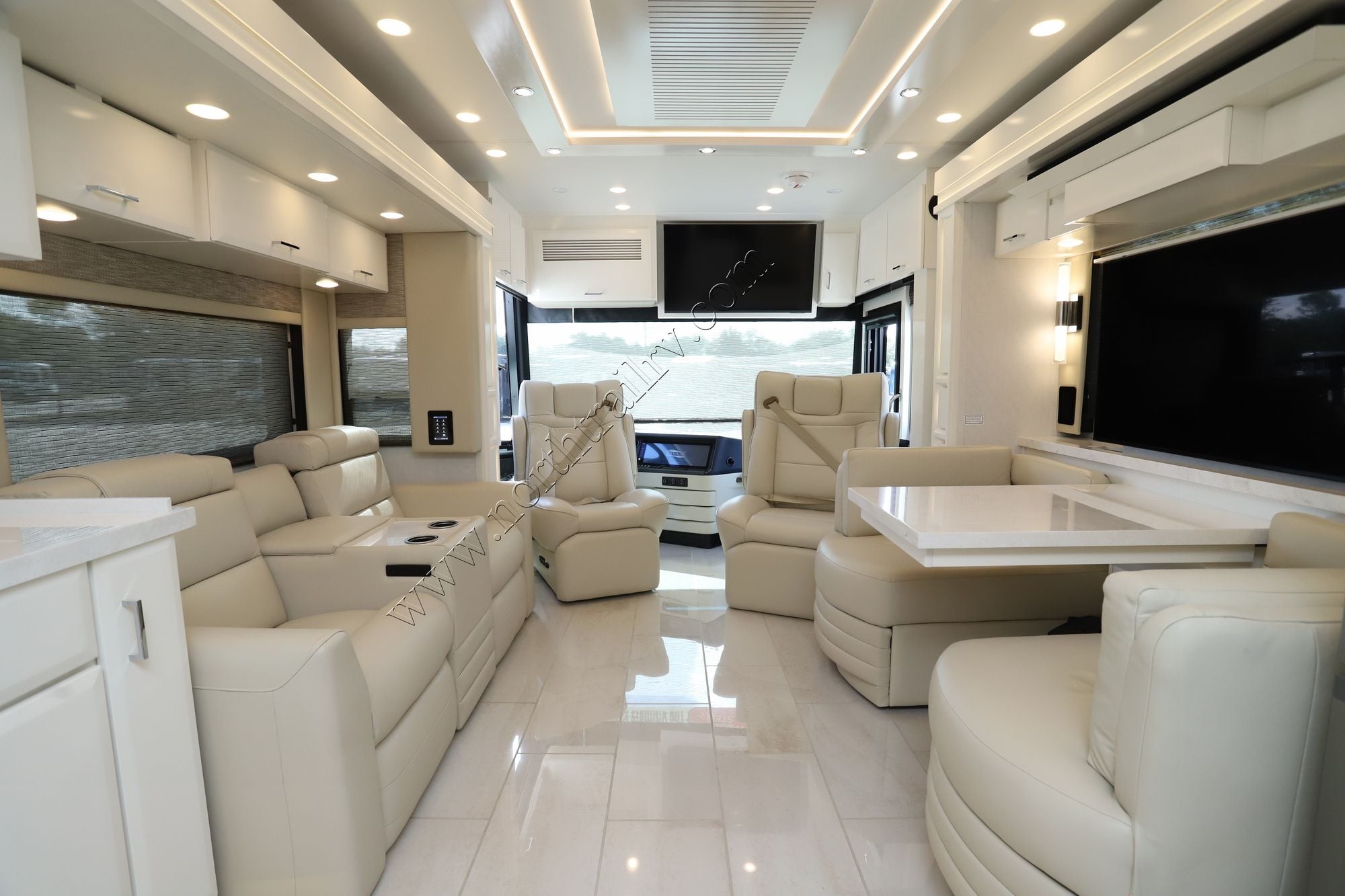 New 2027 Newmar Mountain Aire 3825 Class A  For Sale