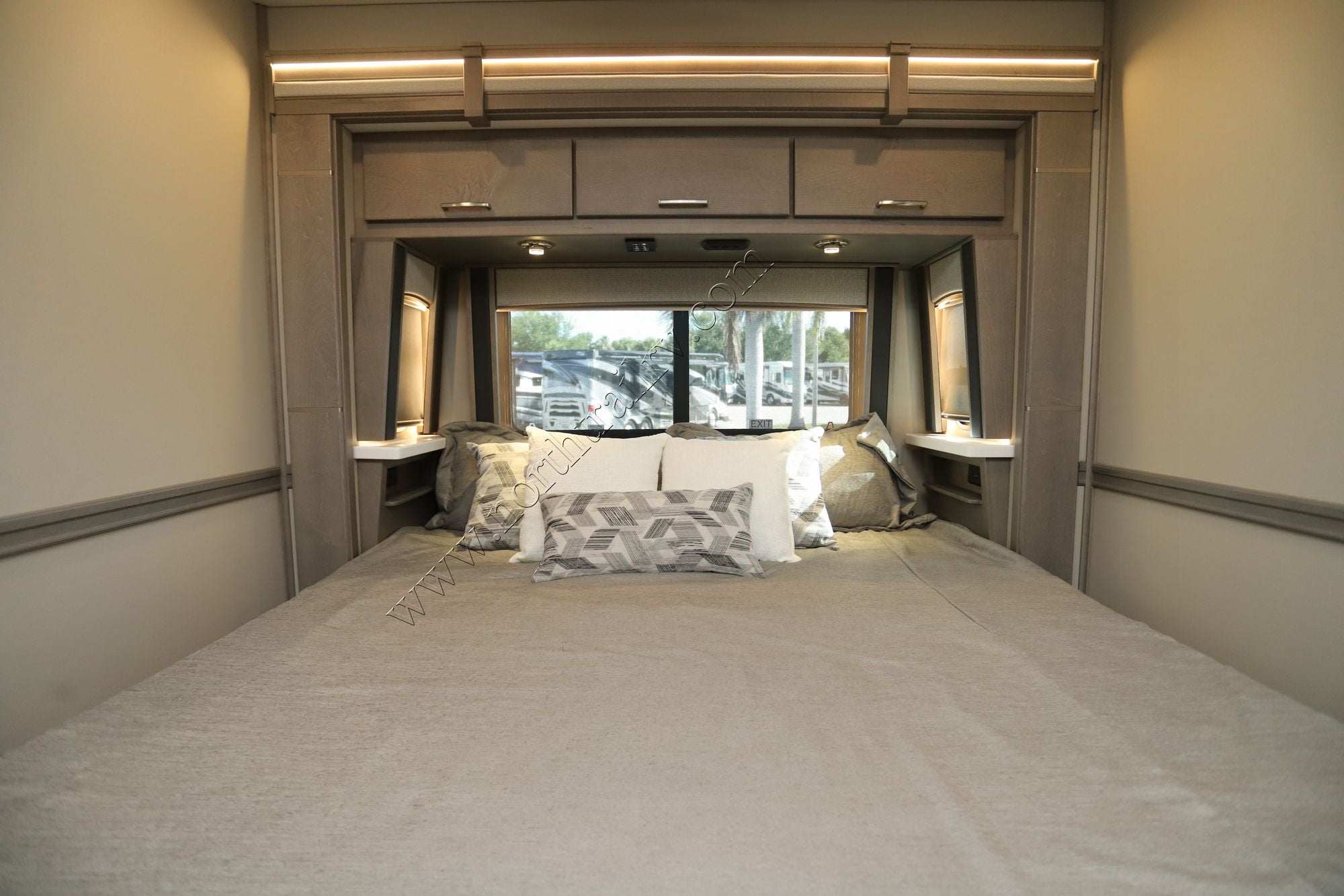 New 2026 Renegade Rv Classic 45CBF Super C  For Sale