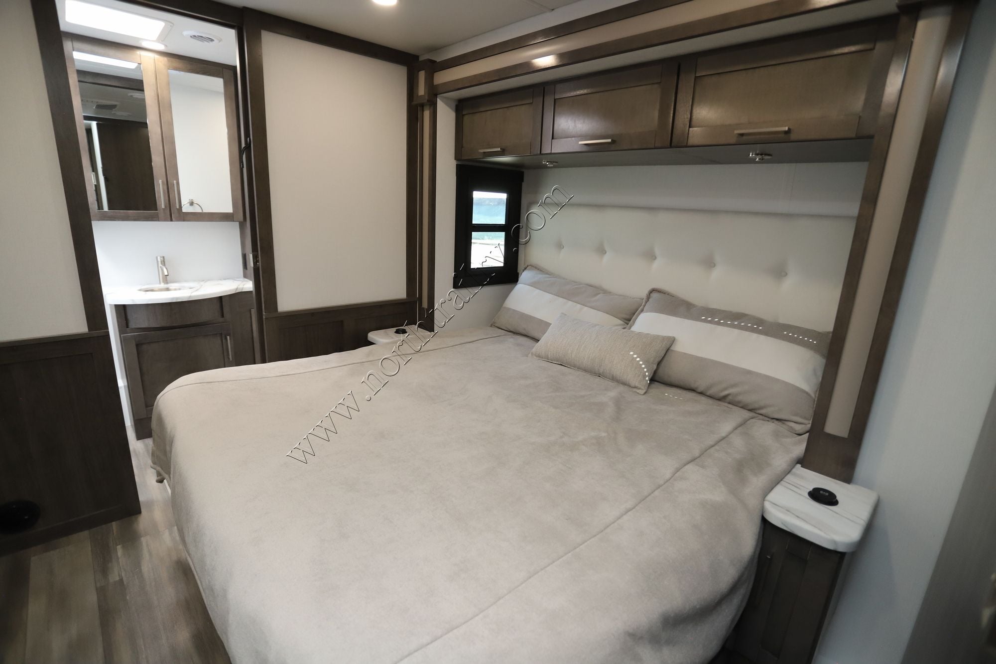 New 2026 Jayco Precept 36C Class A  For Sale