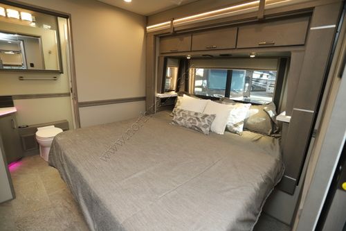 2026 Renegade Rv Classic 45CBF