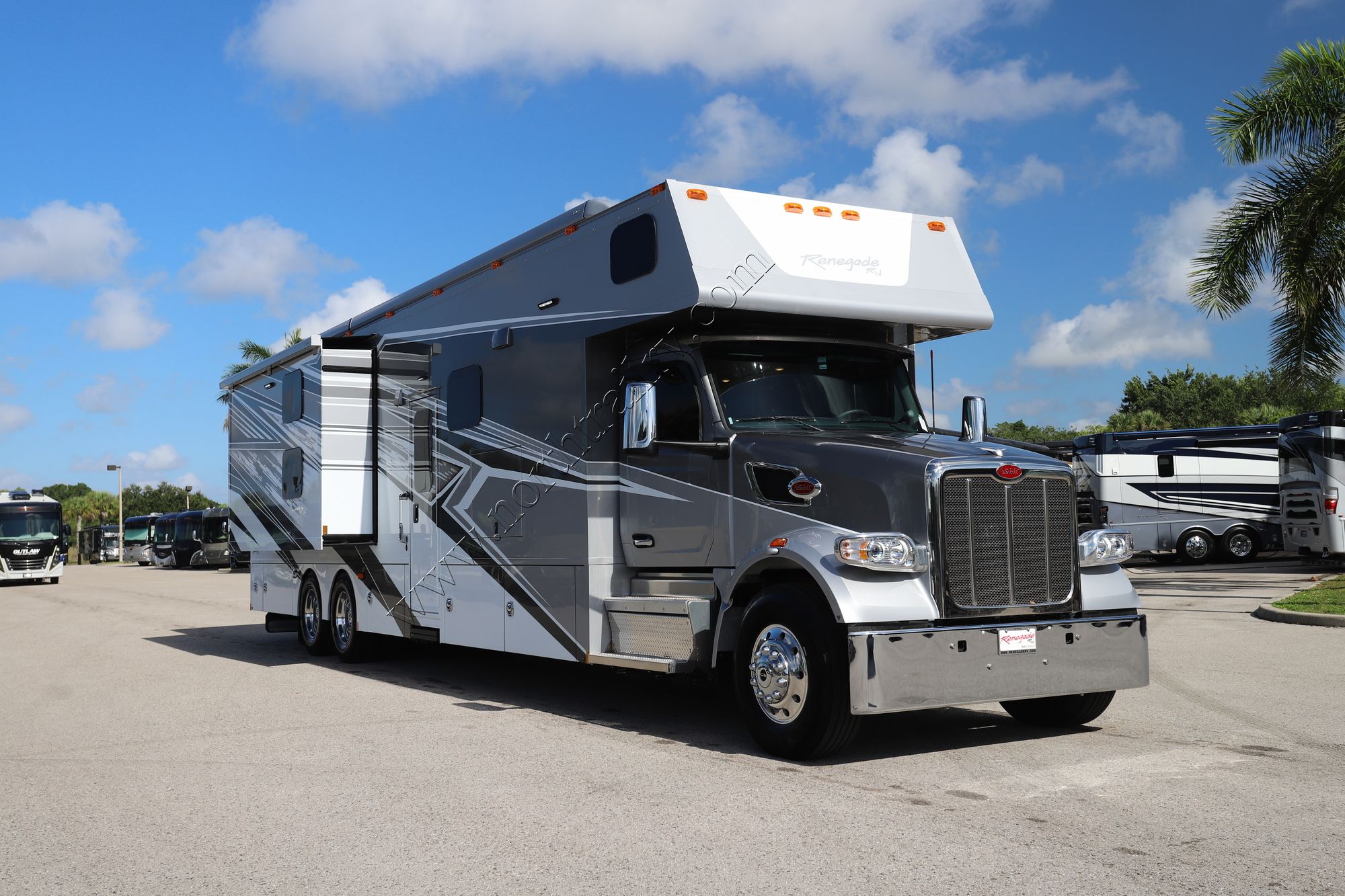 New 2026 Renegade Rv Classic 45CBF Super C  For Sale