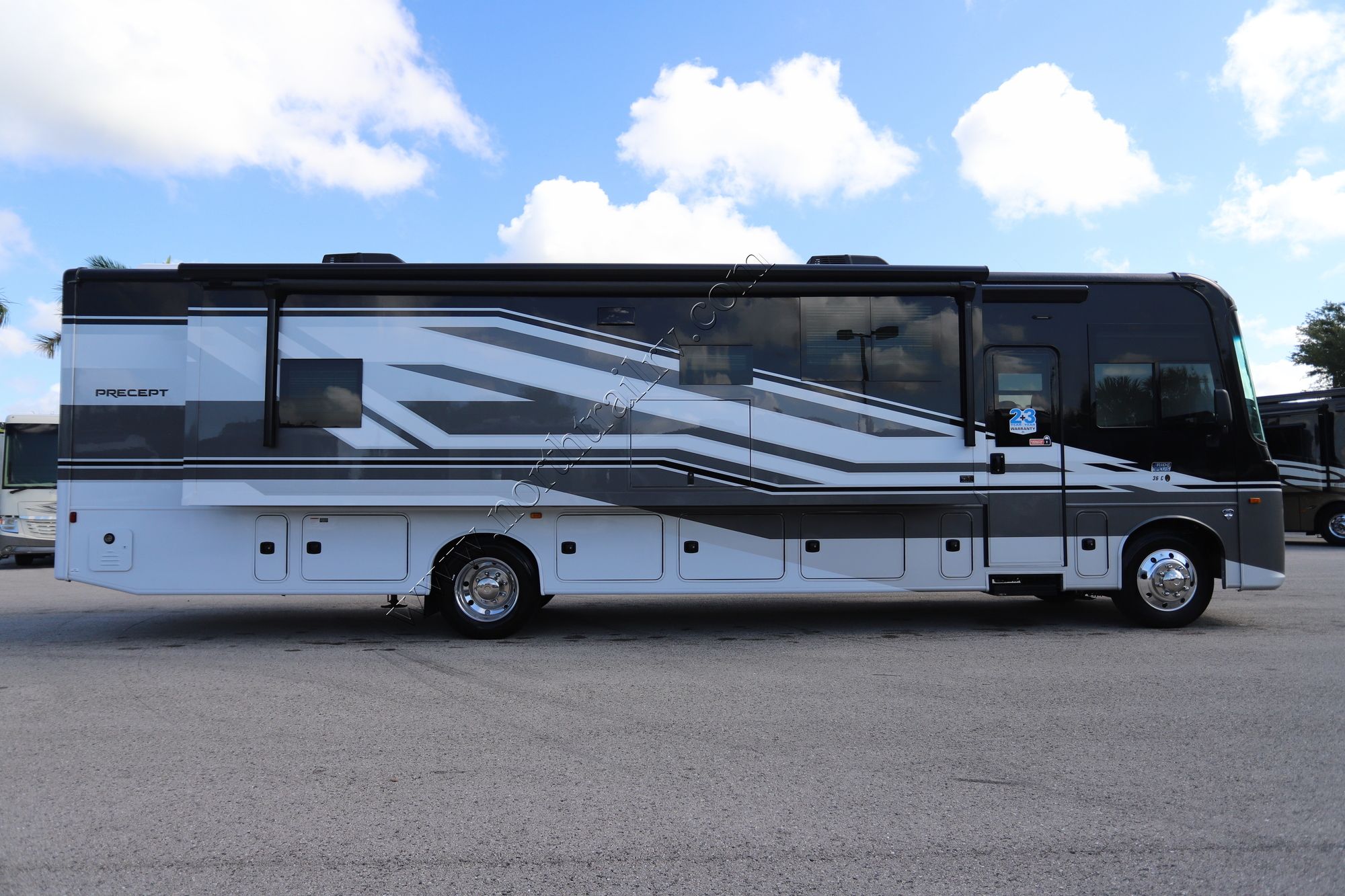 New 2026 Jayco Precept 36C Class A  For Sale