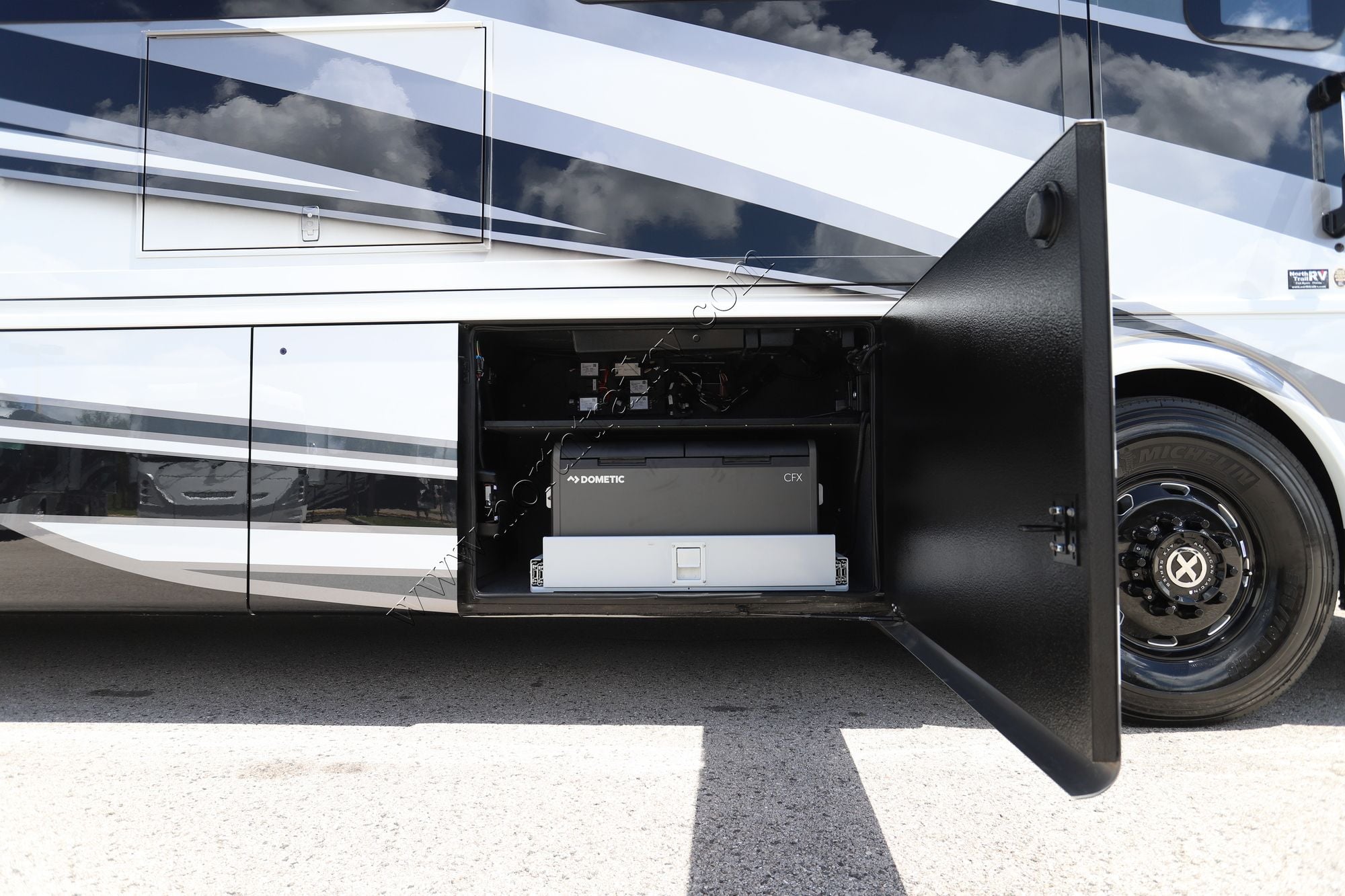 New 2027 Newmar Essex 4551 Class A  For Sale