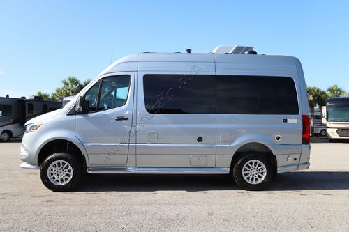 2026 Airstream Interstate 19 AP Tommy Bahama B Mercedes