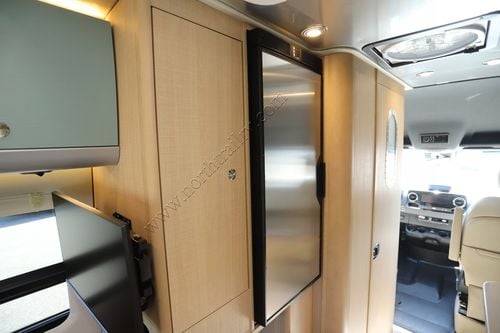 2026 Airstream Interstate 19 AP Tommy Bahama B Mercedes