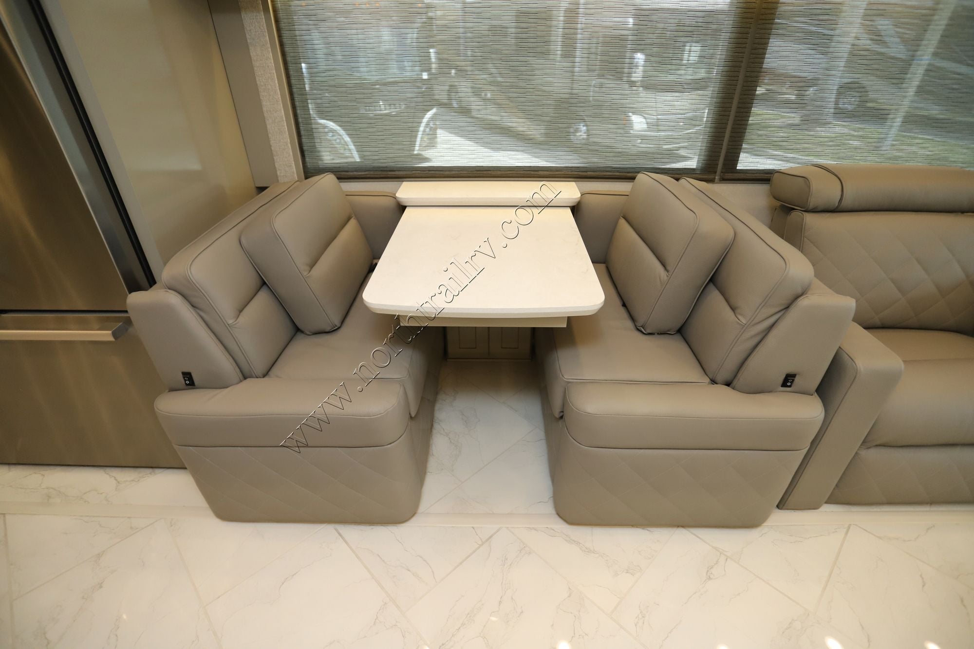 New 2027 Newmar Essex 4551 Class A  For Sale