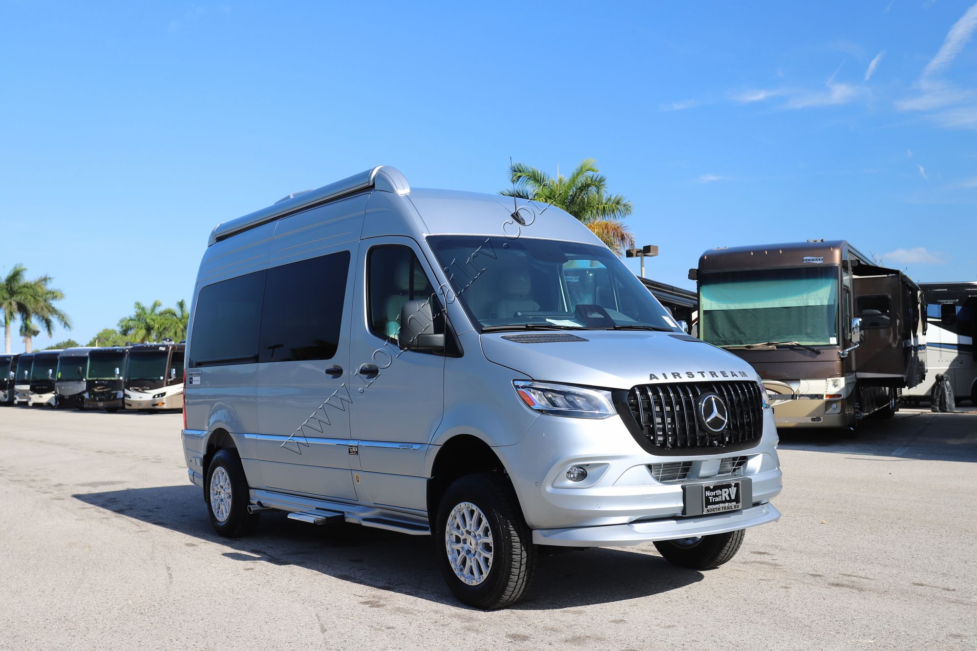 2026 Airstream Interstate 19 AP Tommy Bahama B Mercedes New For Sale