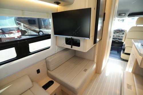 2026 Airstream Interstate 19 AP Tommy Bahama B Mercedes