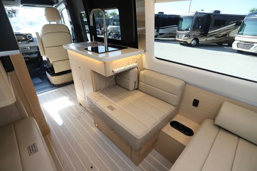 2026 Airstream Interstate 19 AP Tommy Bahama B Mercedes
