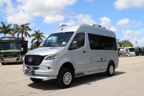 2026 Airstream Interstate 19 AP Tommy Bahama B Mercedes