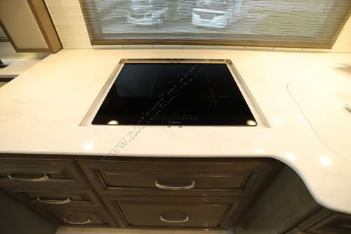 2026 Newmar Essex 4551