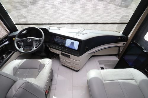2026 Newmar Essex 4551