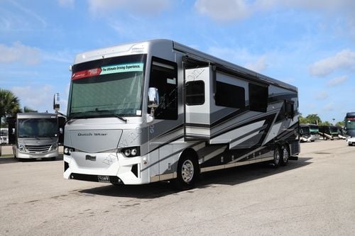 2027 Newmar Dutch Star 4369 Class A