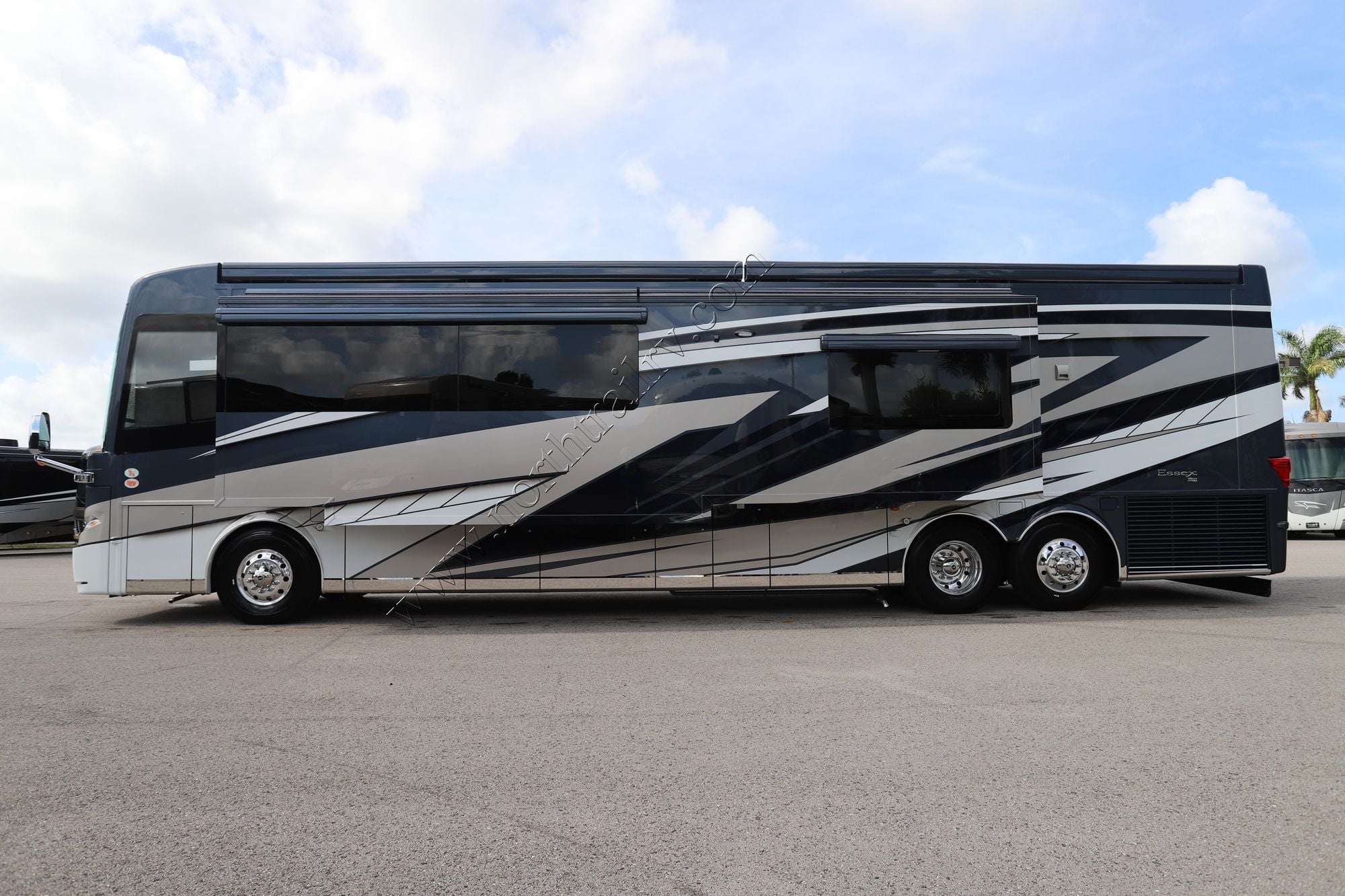 New 2026 Newmar Essex 4551 Class A  For Sale
