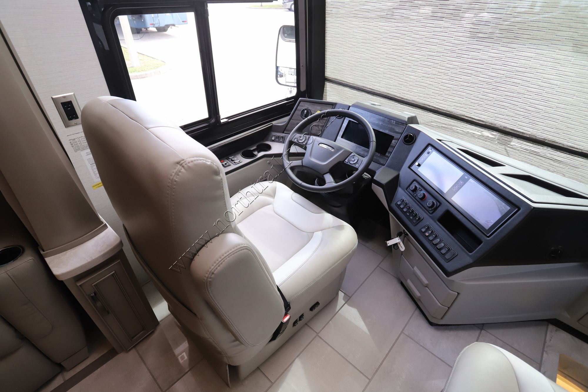 New 2027 Newmar Dutch Star 4369 Class A  For Sale