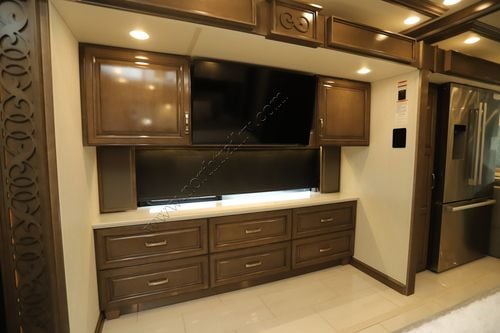 2026 Newmar Essex 4551