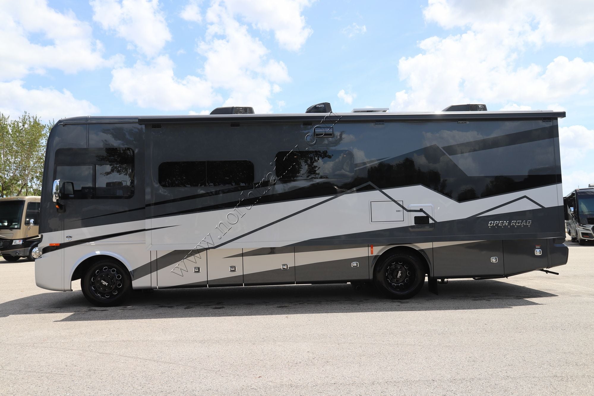 Used 2026 Tiffin Motor Homes Allegro 29NA Class A  For Sale