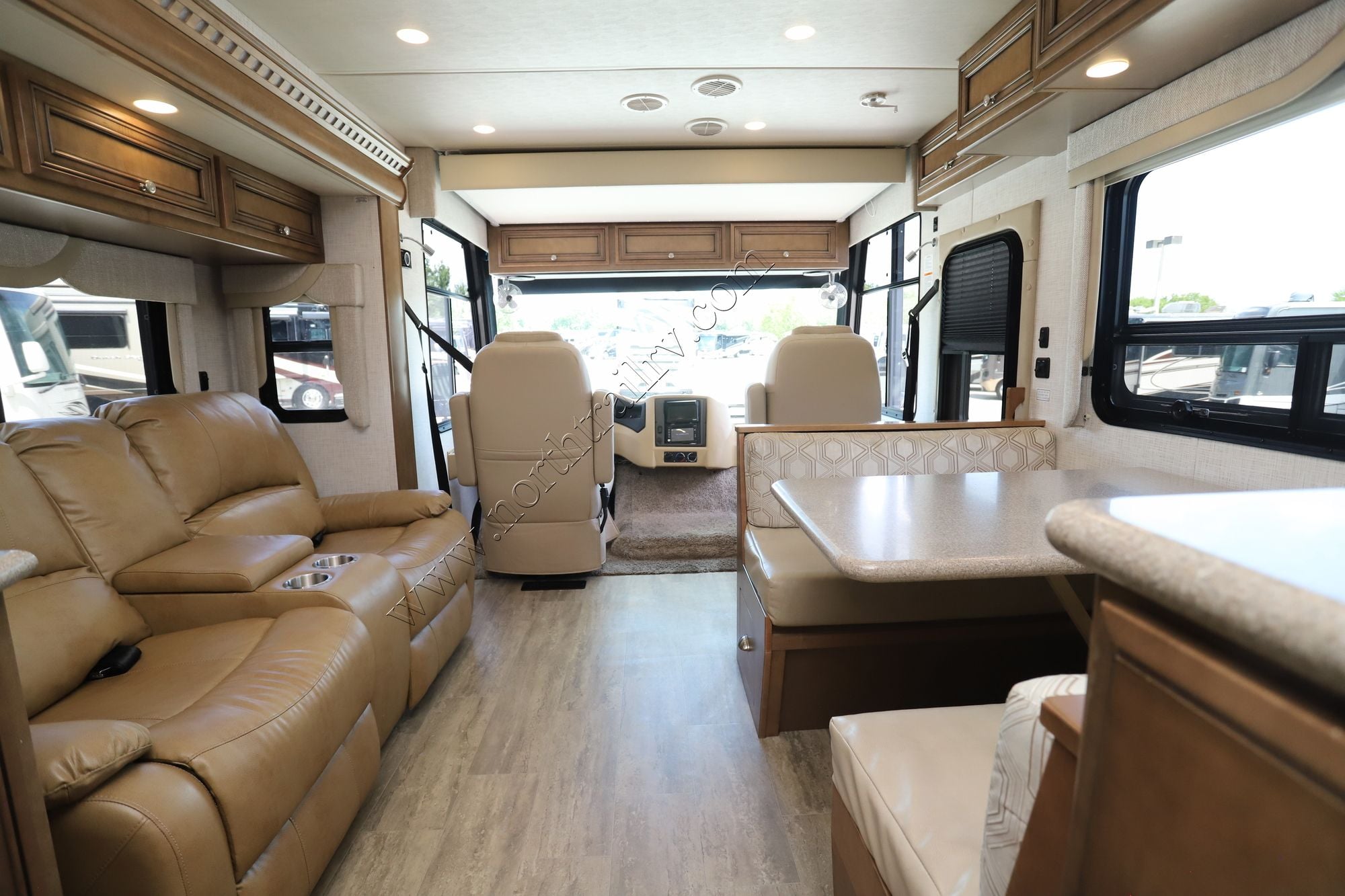 Used 2021 Newmar Bay Star Sport 3014 Class A  For Sale