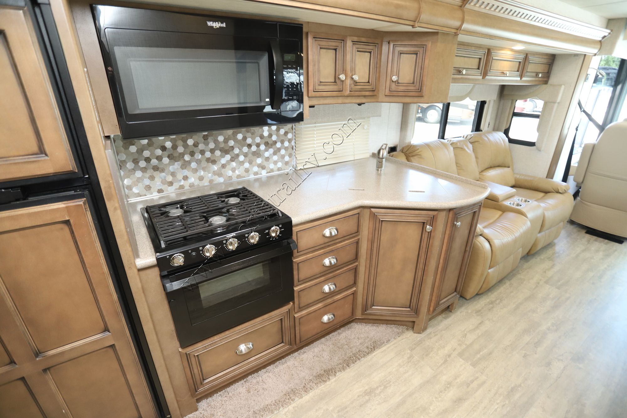 Used 2021 Newmar Bay Star Sport 3014 Class A  For Sale