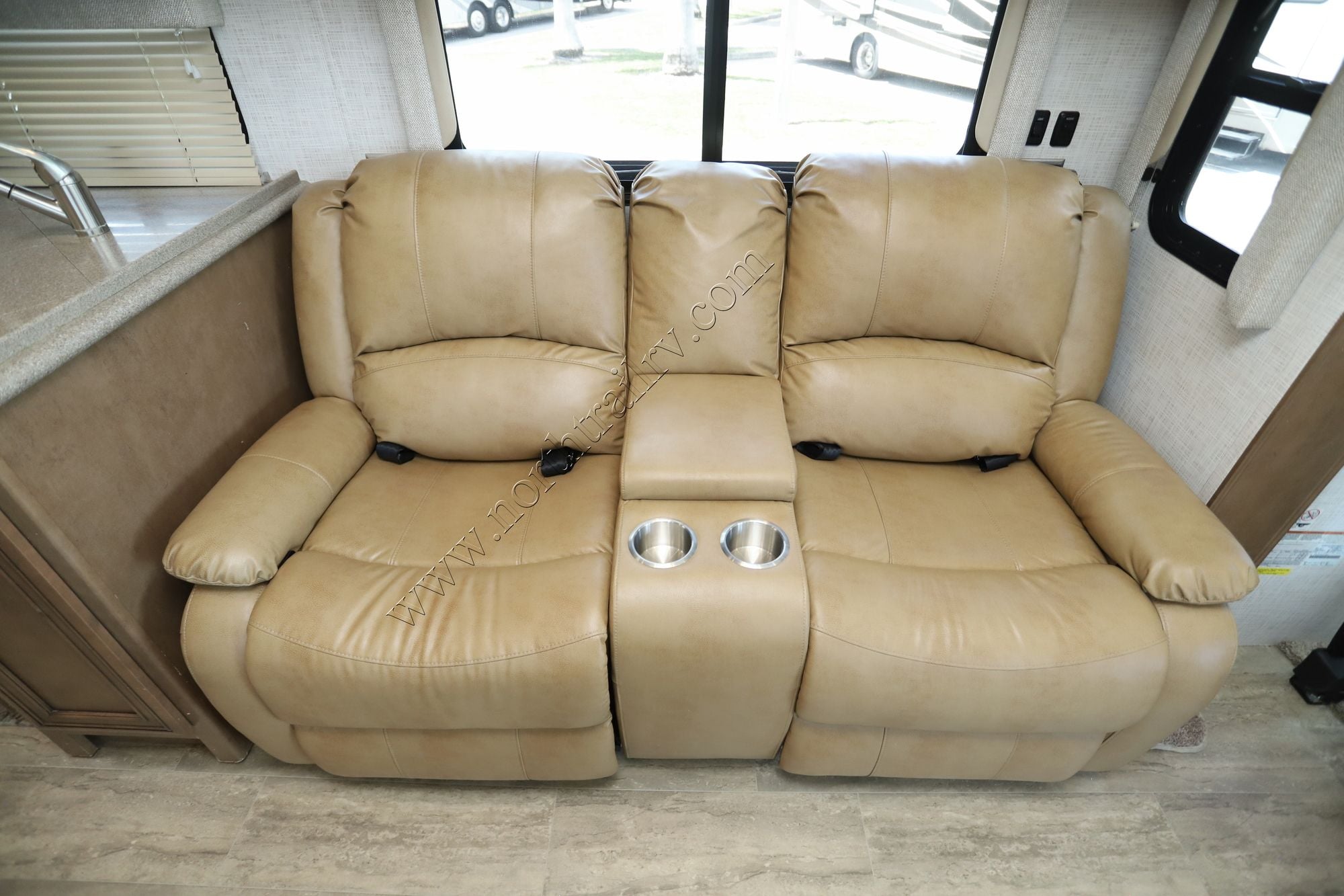 Used 2021 Newmar Bay Star Sport 3014 Class A  For Sale