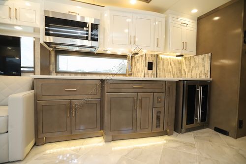 2027 Newmar Essex 4595