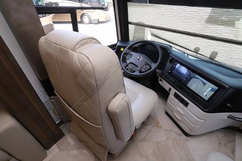 2027 Newmar Essex 4595