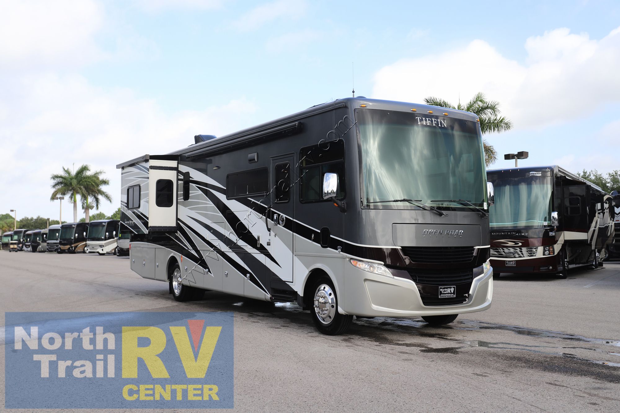 Used 2022 Tiffin Motor Homes Allegro 36UA Class A  For Sale