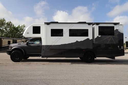 2026 Dynamax Isata 5 30FW 4X4 EX