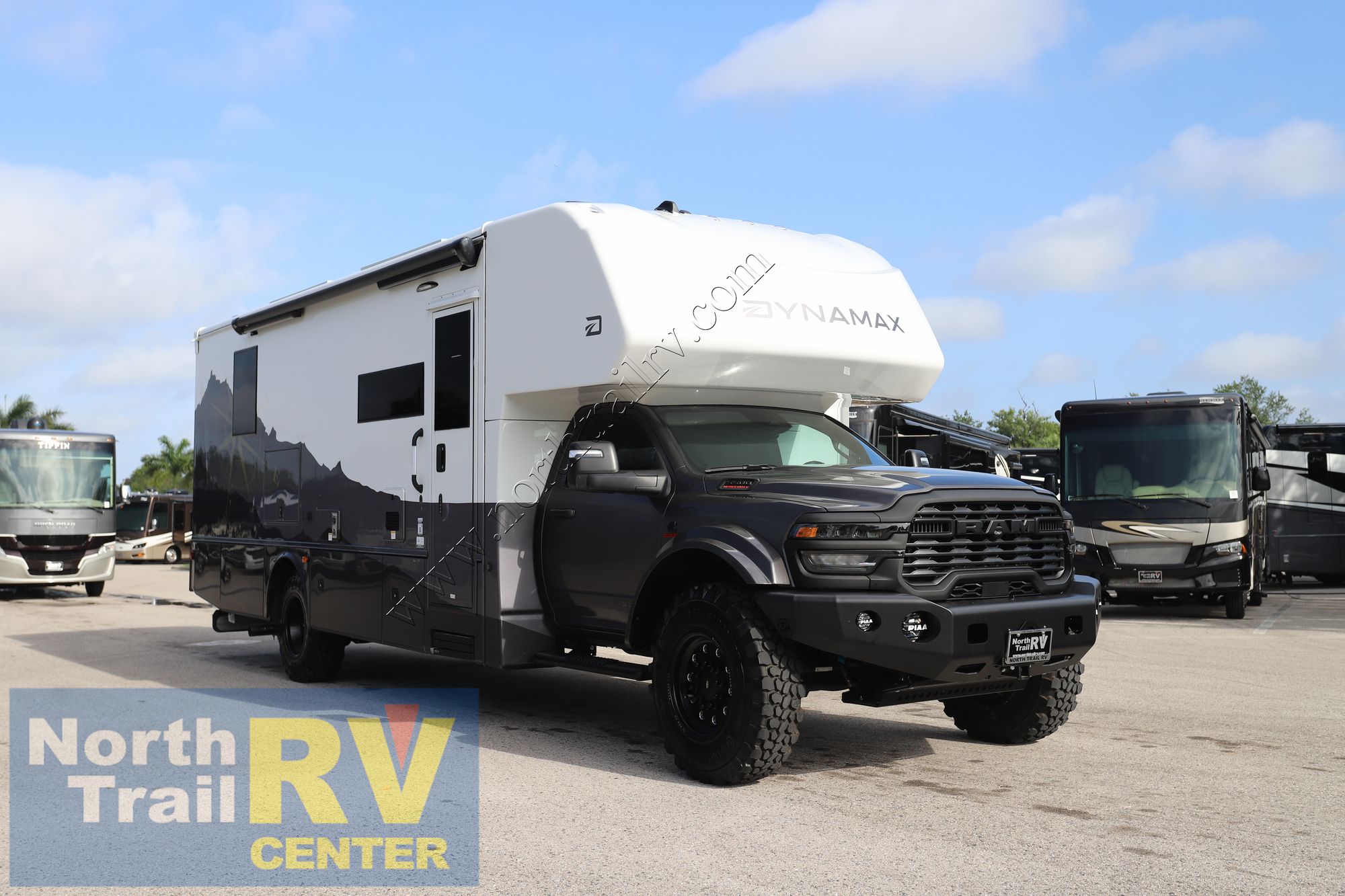 New 2026 Dynamax Isata 5 30FW 4X4 EX Super C  For Sale