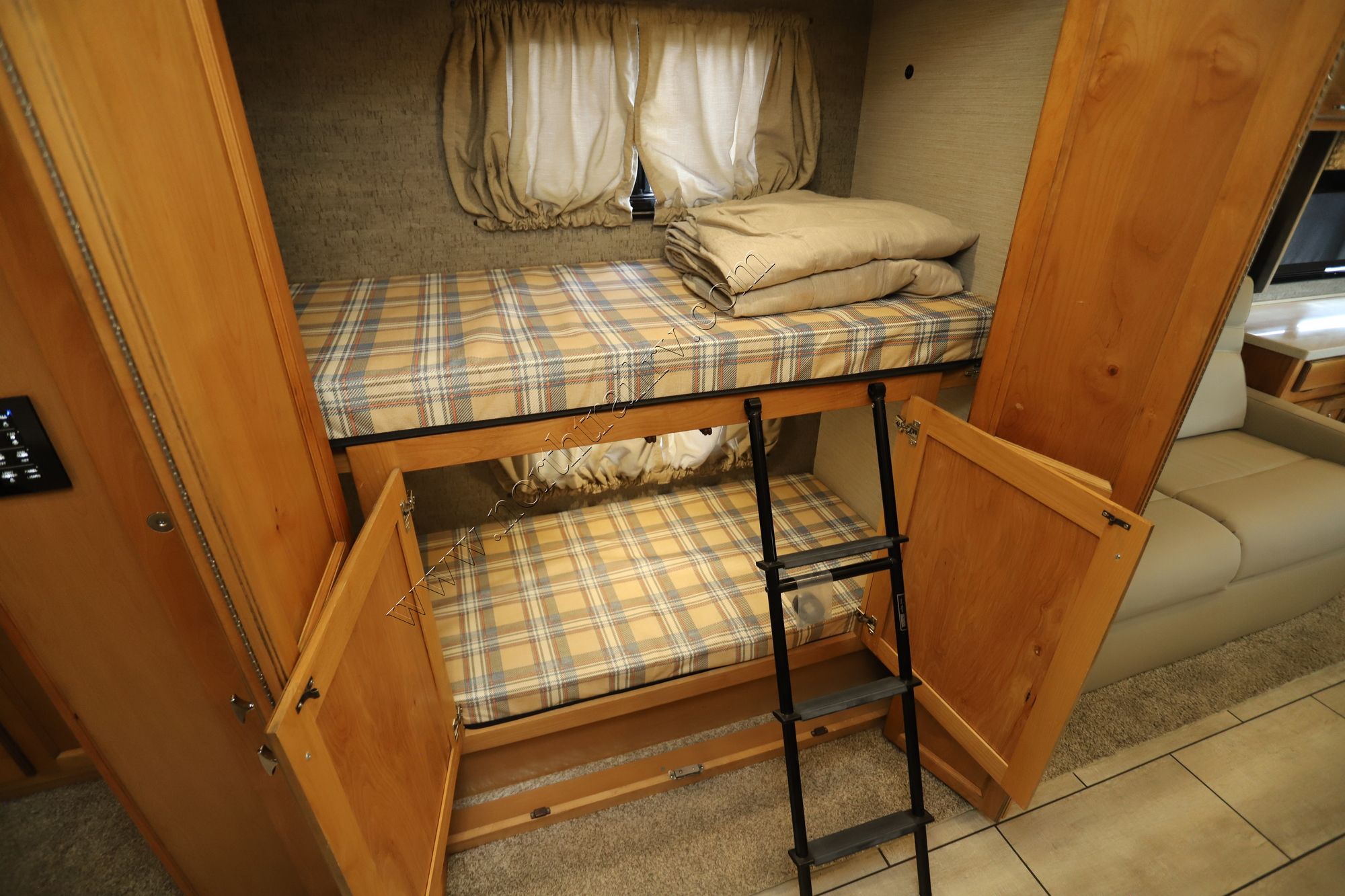 Used 2022 Tiffin Motor Homes Allegro 36UA Class A  For Sale