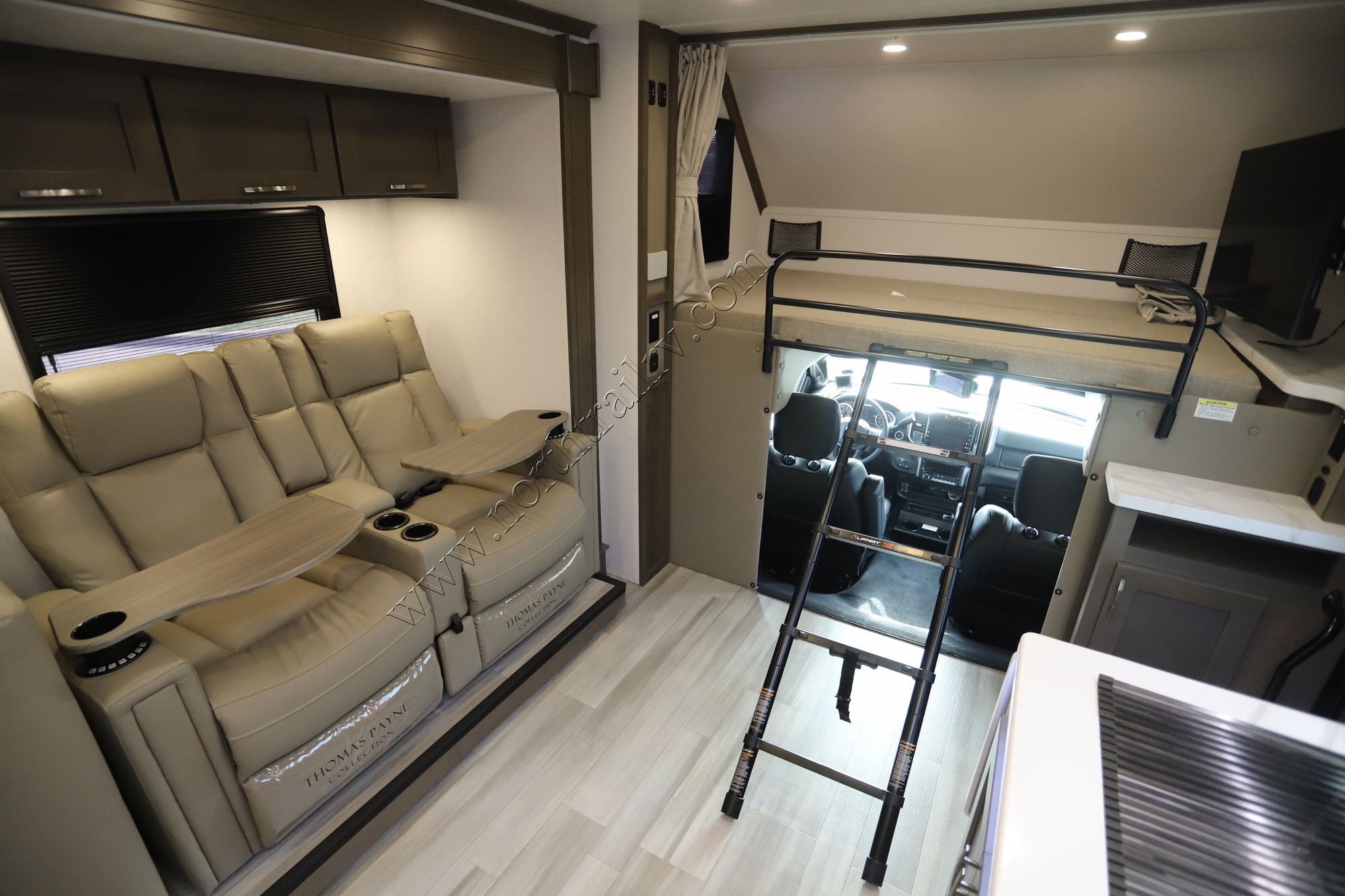 New 2026 Dynamax Isata 5 30FW 4X4 EX Super C  For Sale