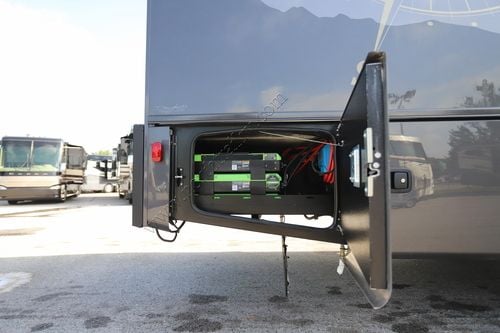 2026 Dynamax Isata 5 30FW 4X4 EX