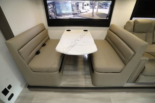 2026 Dynamax Isata 5 30FW 4X4 EX