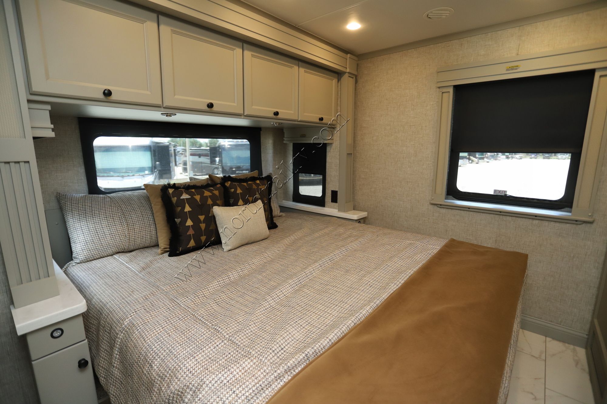 Used 2025 Tiffin Motor Homes Allegro Bay 38AB Super C  For Sale