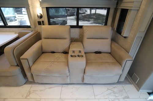2025 Tiffin Motor Homes Allegro Bay 38AB