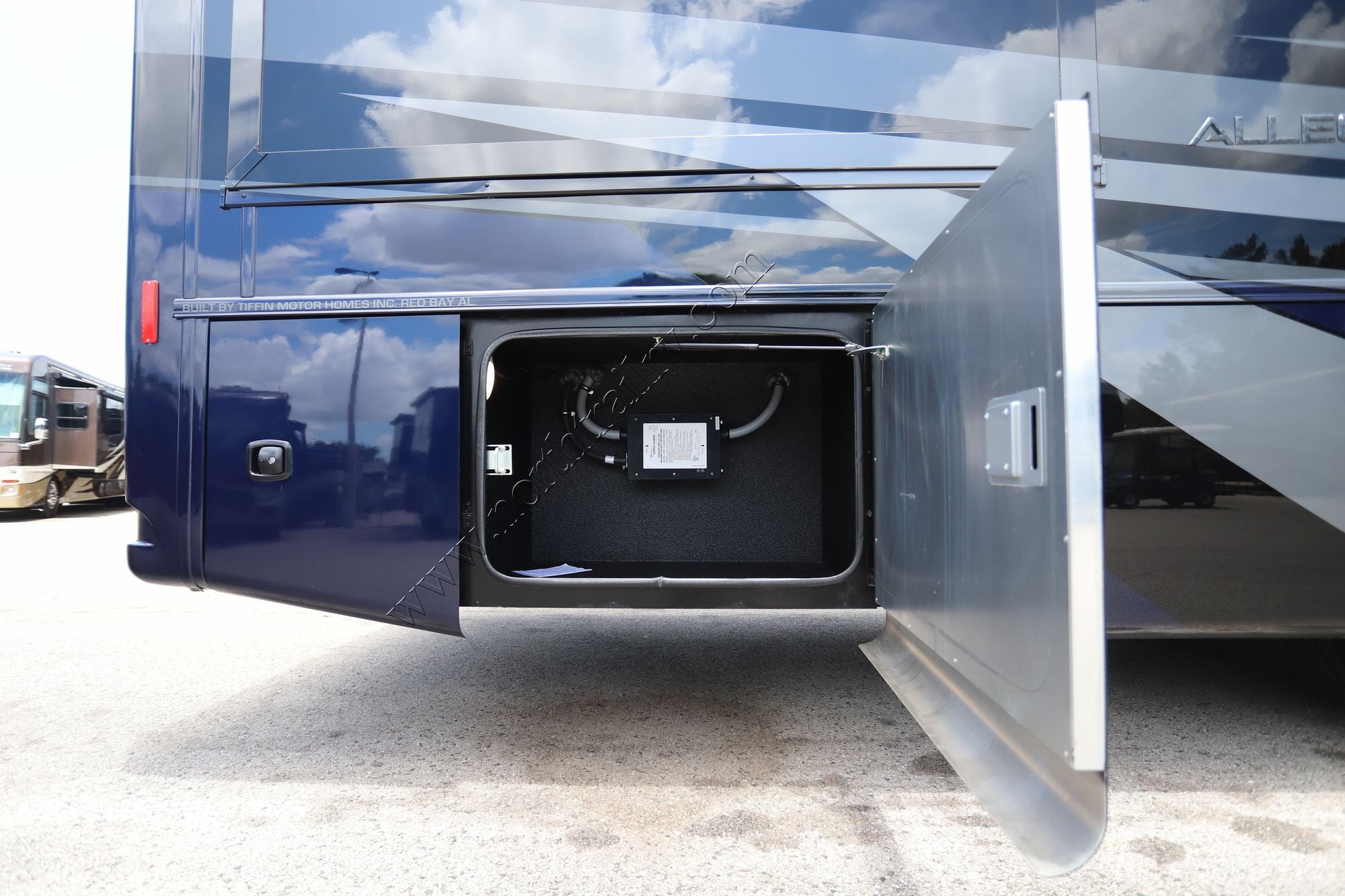 Used 2025 Tiffin Motor Homes Allegro Bay 38AB Super C  For Sale