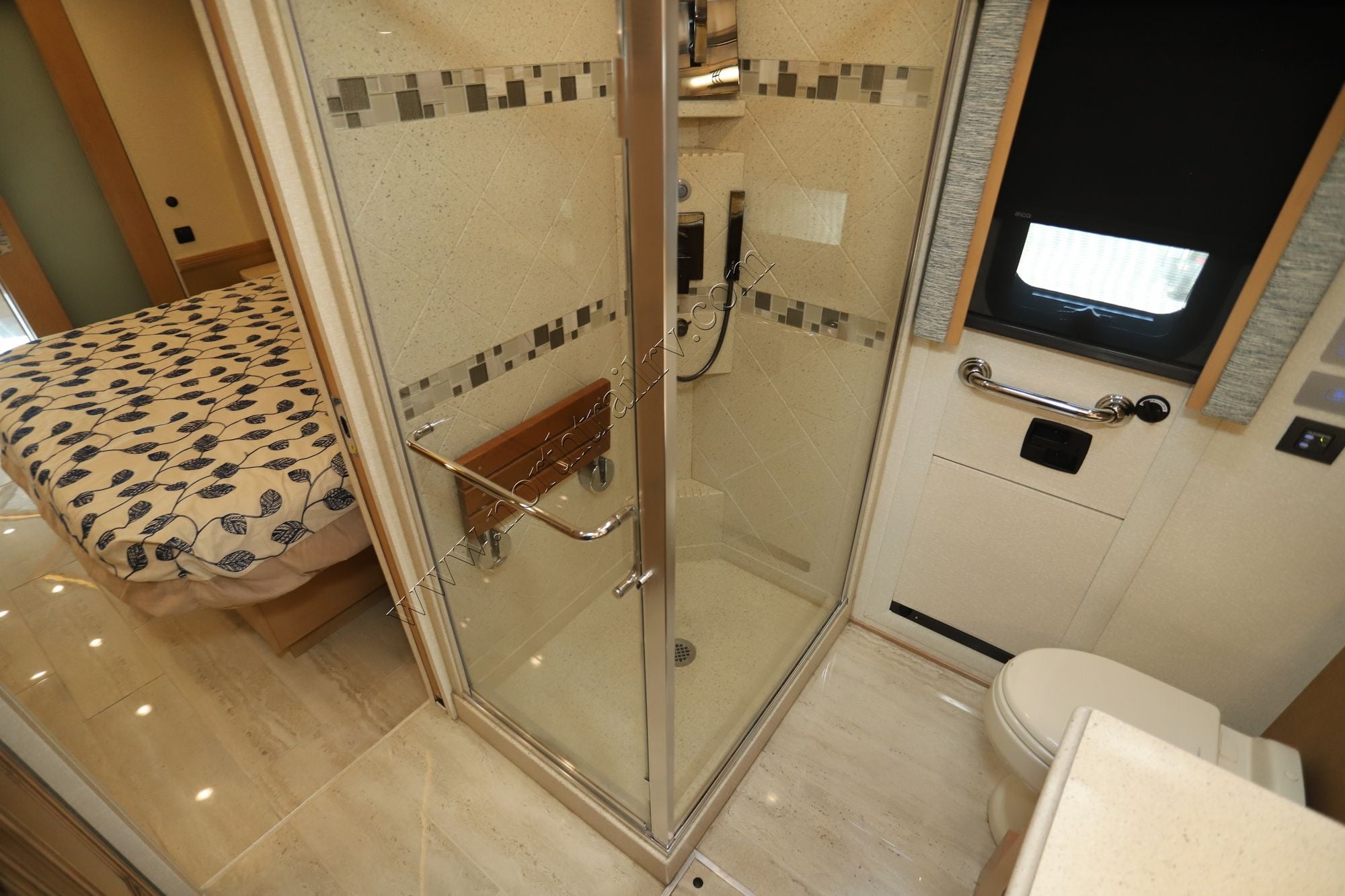 Used 2020 Newmar Dutch Star 4081 Class A  For Sale