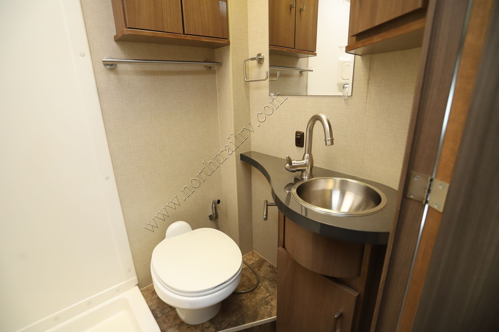 Used 2014 Winnebago View Profile 24G Class C  For Sale
