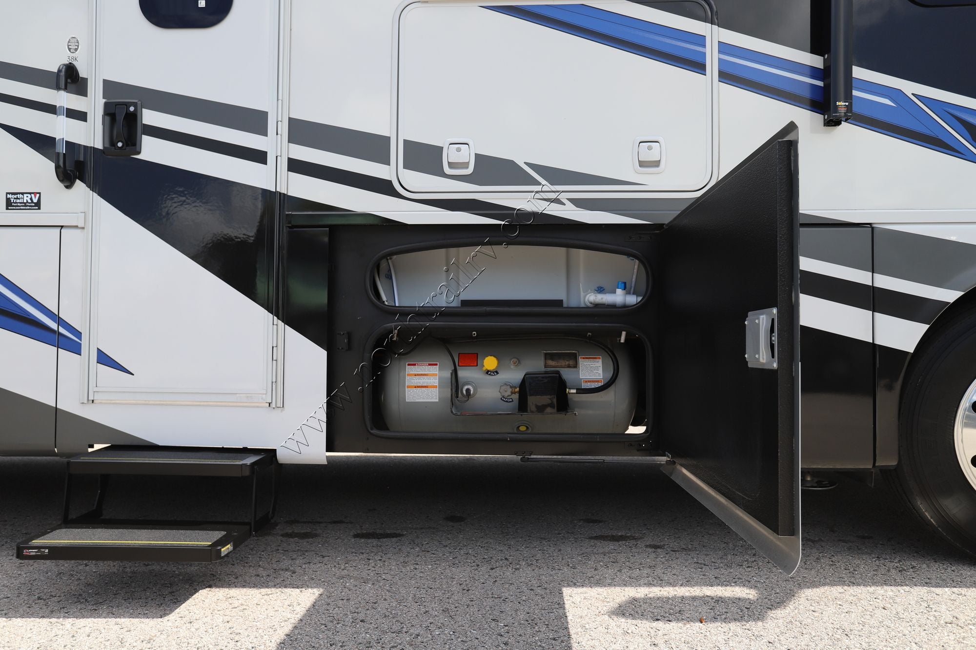 Used 2025 Thor Outlaw Wild West 38K Class A  For Sale