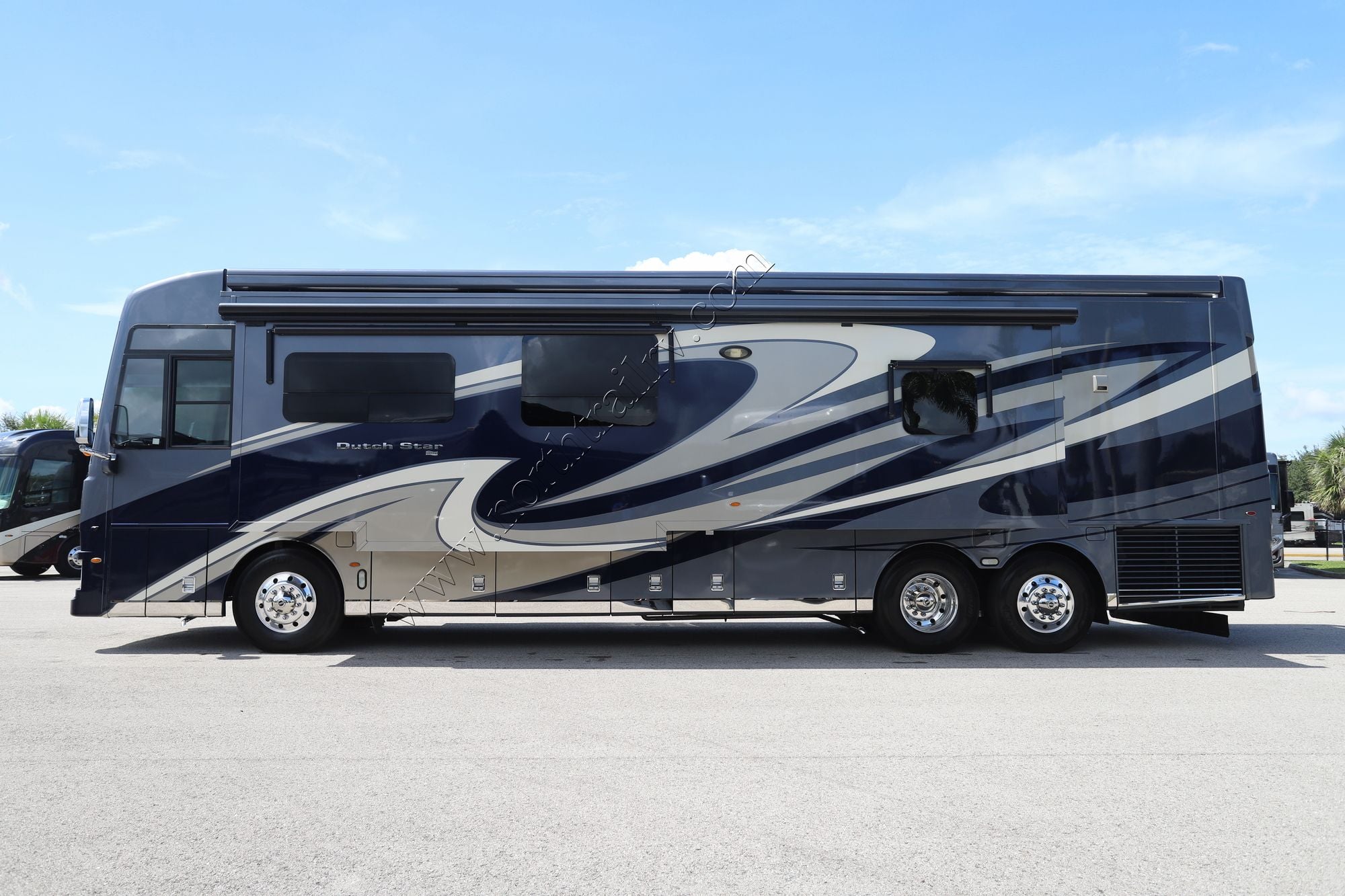 Used 2020 Newmar Dutch Star 4081 Class A  For Sale