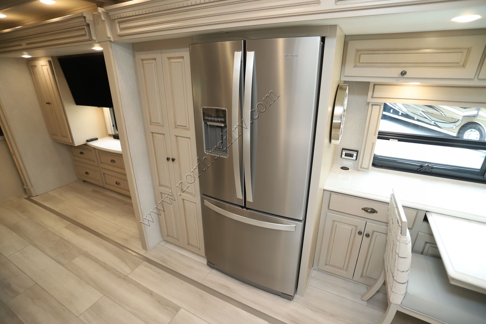 Used 2022 Newmar Dutch Star 4328 Class A  For Sale
