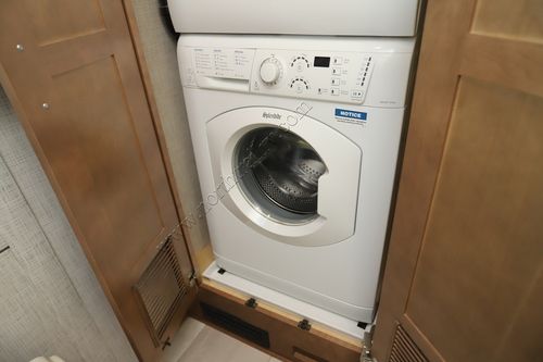 2020 Newmar Ventana 3709
