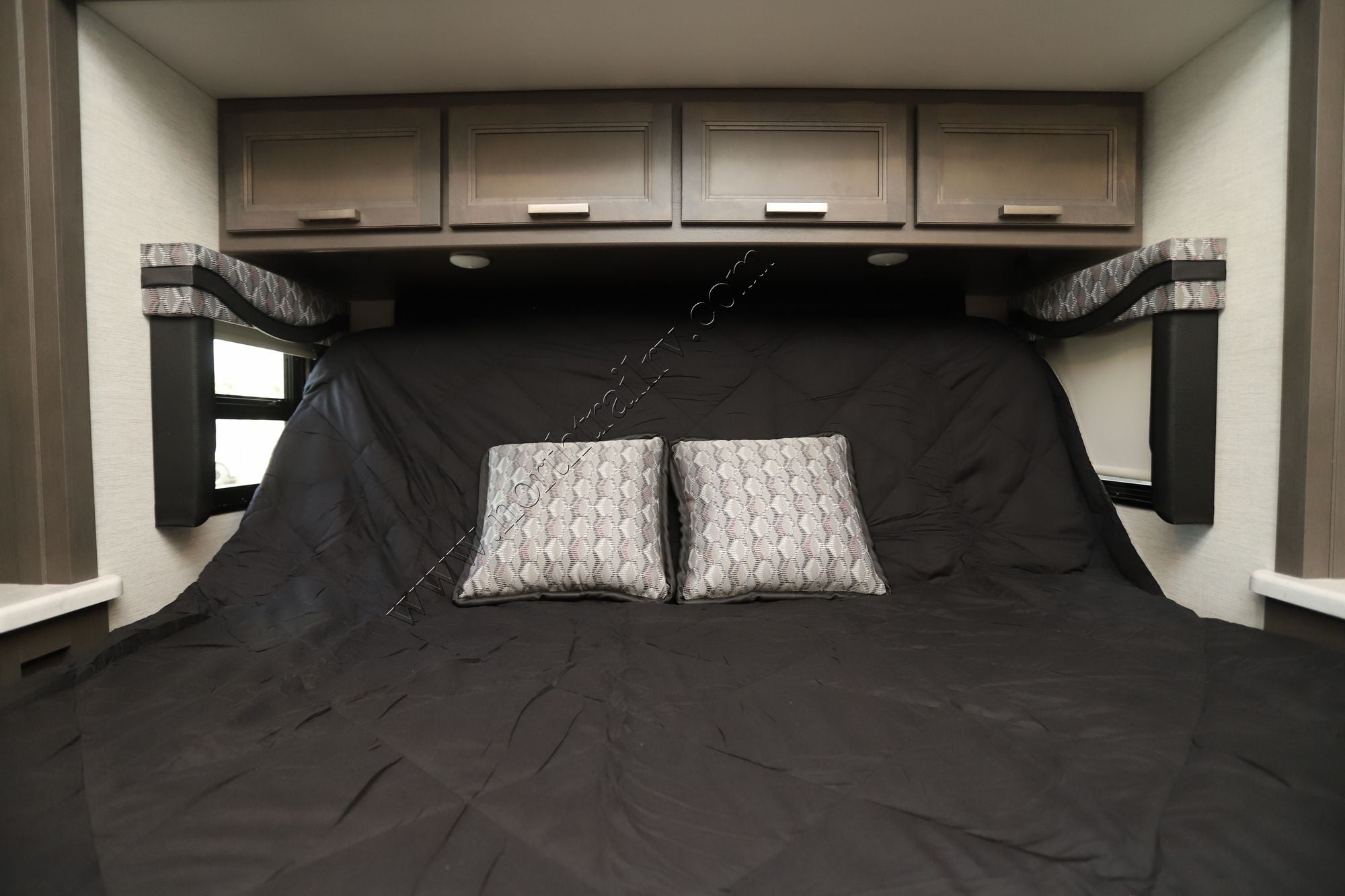 Used 2025 Thor Outlaw Wild West 38K Class A  For Sale