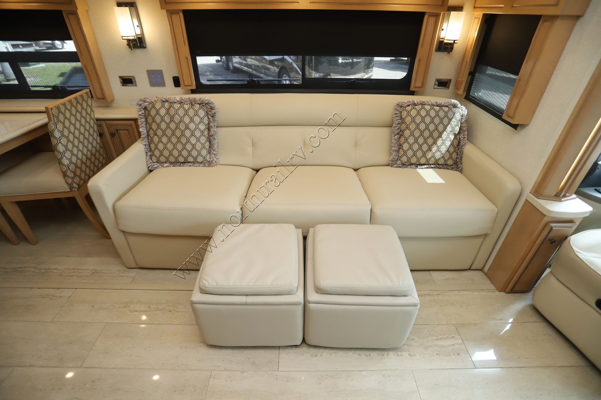 Used 2020 Newmar Dutch Star 4081 Class A  For Sale