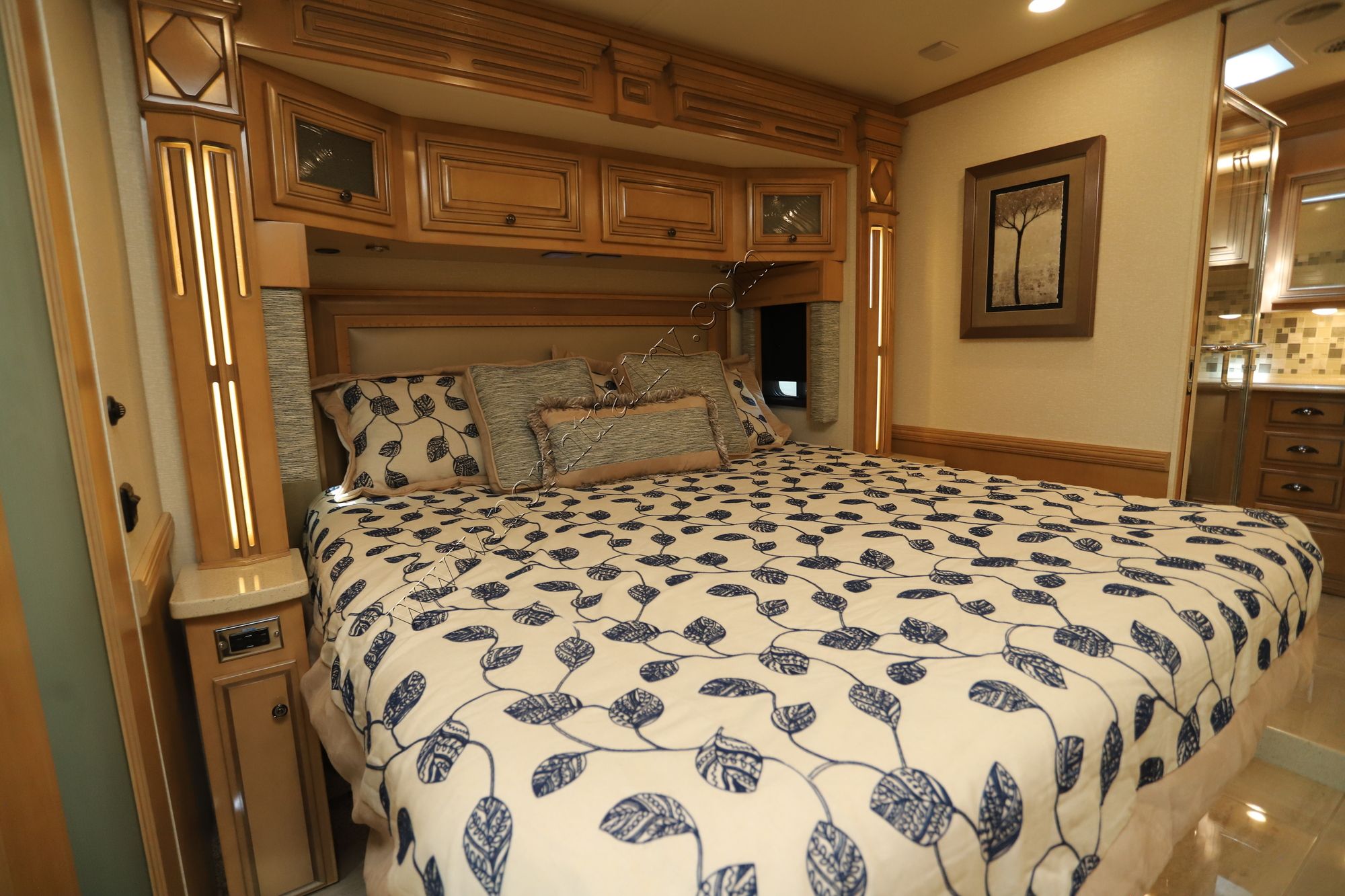 Used 2020 Newmar Dutch Star 4081 Class A  For Sale