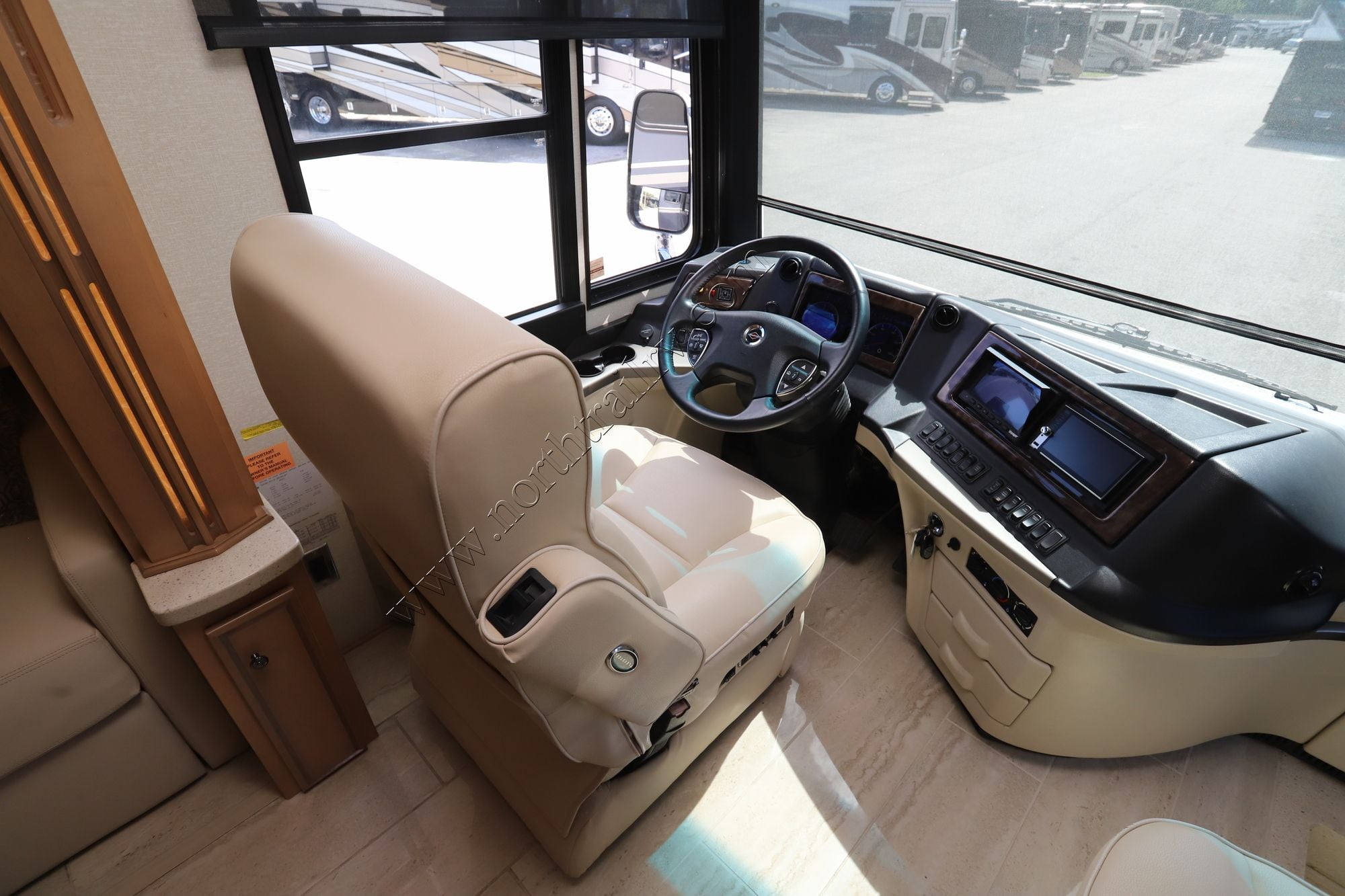 Used 2020 Newmar Dutch Star 4081 Class A  For Sale